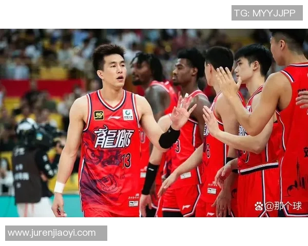 广州龙狮迎战福建队期待精彩对决与激烈角逐的篮球盛宴